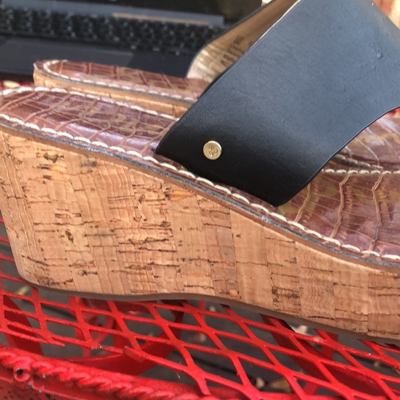 🚨B2G1 SAM EDELMAN Black Leather Thong Toe Platform Sandals - Picture 8 of 10